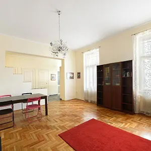 Alessia Center , Budapest Hongrie